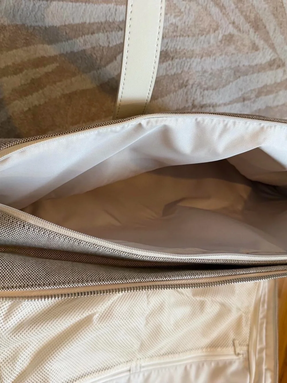 N/A away weekender